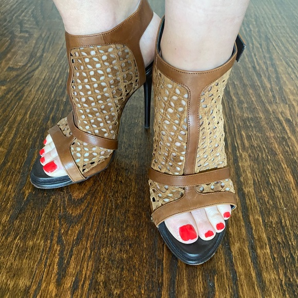 Roger Vivier Epin’ Elle Filoche Leather High Heels Size 38 - Picture 2 of 16